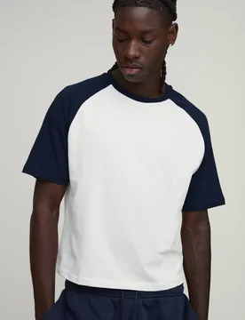 Herren Schmal Geschnittenes Verkürztes Raglan-Oberteil Navy Größe XL - boohooMAN - FashionsVida