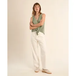 Top de mujer de manga sisa con botones y lazada