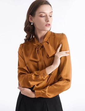 Donna Elegante Camicetta in Seta Lucida con Papillon XS