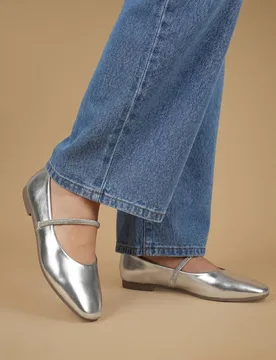 Women's Eloise Faux Leather Diamante Strap Ballerinas in Silver Size: 3 - Silver - Size: 3 - OASIS - FashionsVida