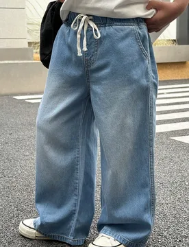 Pantalones vaqueros azules de ajuste holgado con cintura con cordón y efecto desgastado para niño, casual y sencillo, para primavera/verano y vacaci - Shein - FashionsVida
