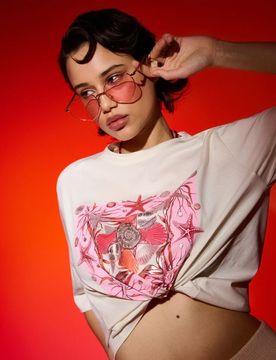 T-shirt in cotone con stampa lucida - panna