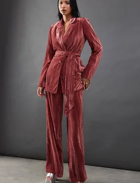 Women's Crushed Velvet High Waisted Tailored Trouser in Rose Size: 6 - Rose - Size: 6 - Warehouse - FashionsVida