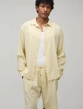 Men's Stripe Poplin Curved Hem Embroidered Oversized Long Sleeve Shirt & Baggy Short Set Yellow Size Medium Yellow M - boohooMAN - FashionsVida