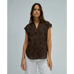 Camisa con bordados de mujer