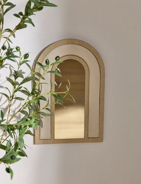 Specchio da parete a forma di arco - beige