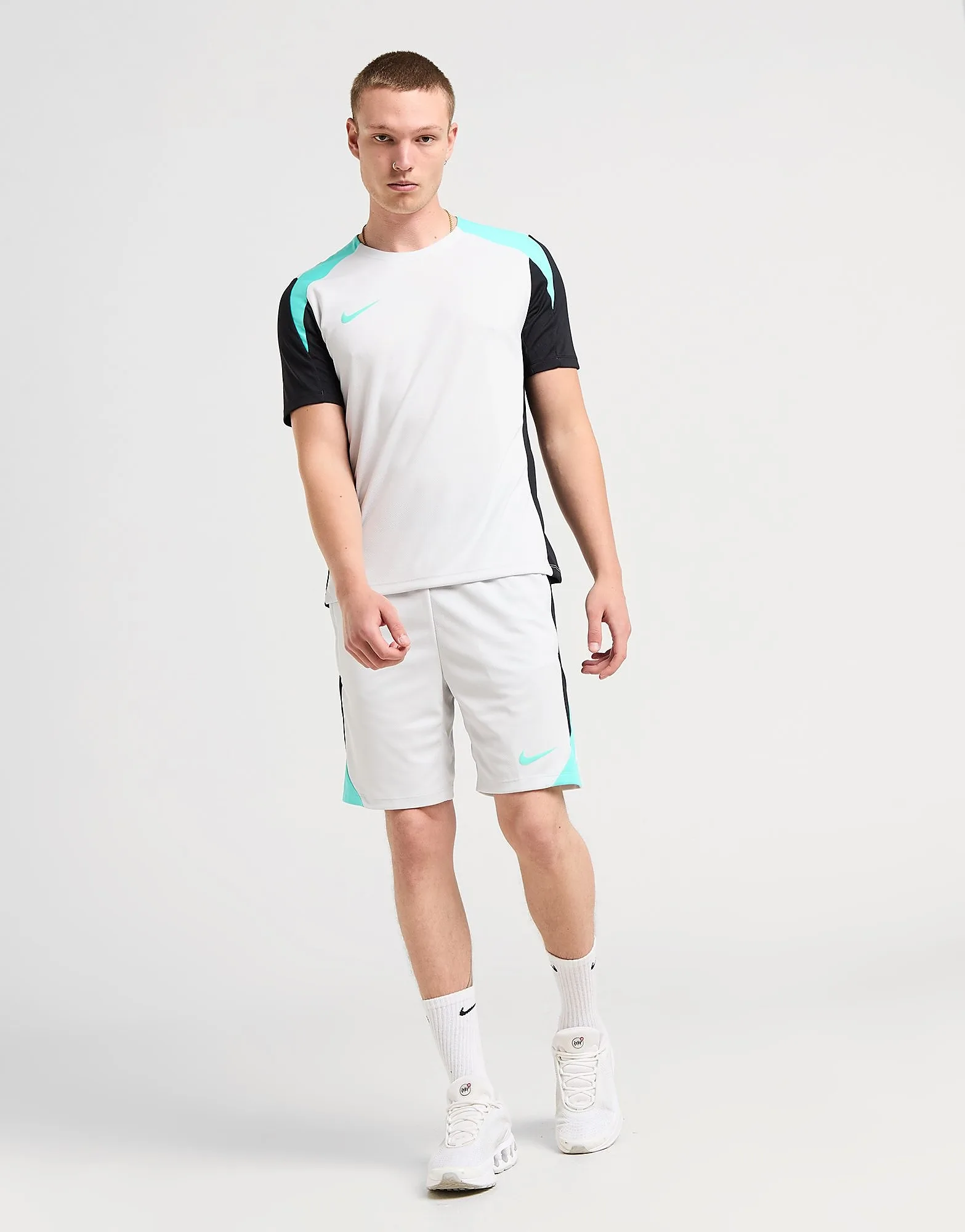 Strike Shorts - Herren, Grau - male - Size: M - Nike - FashionsVida