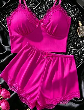 Piezas Conjunto de pijama con encaje floral, top con cuello en V de unicolor y shorts de tela de punto cómoda con lazo, ropa de dormir para mujer - Shein - FashionsVida