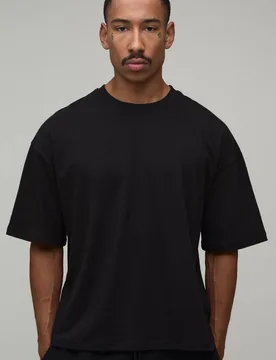 Men's Essential Oversized Boxy Crew Neck T-Shirt Black Size Medium Black M - boohooMAN - FashionsVida