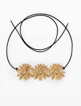 Collier marguerite zalio, U