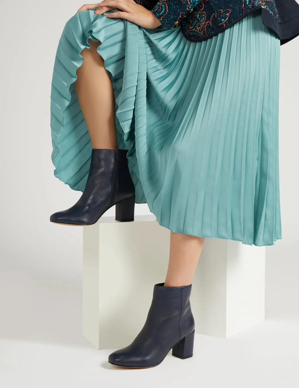 Leather Block Heel Ankle Boots Navy female - Jones Bootmaker - FashionsVida