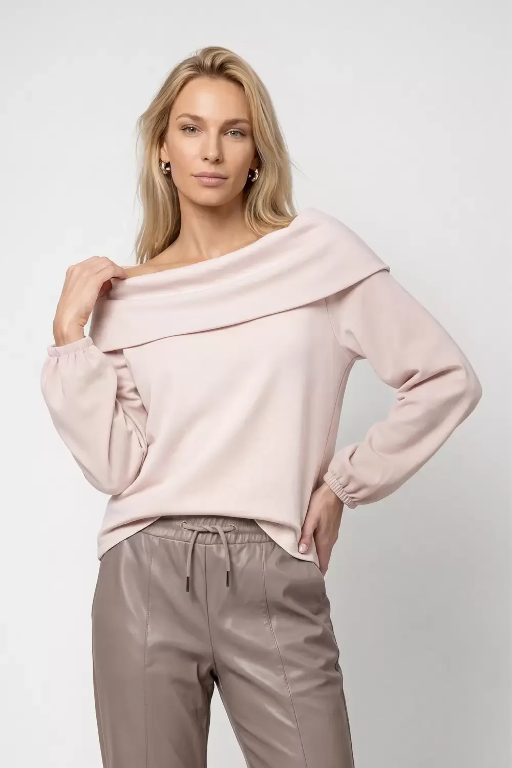 Pullover female - 40 - FashionsVida