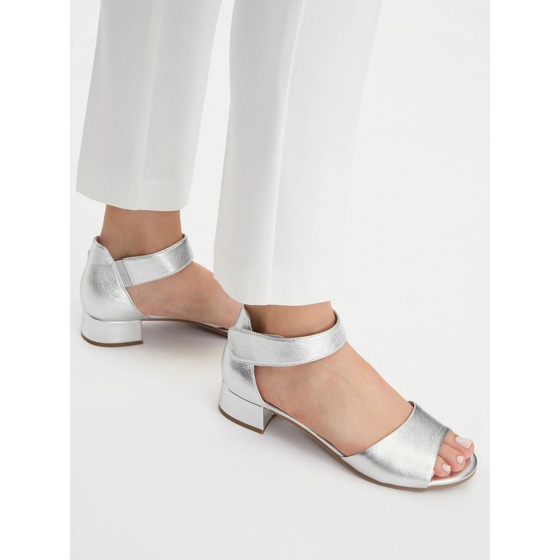 Sandalen 9-28212-42 Silberfarben 40_5 female - Caprice - FashionsVida