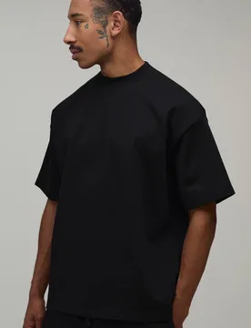 Herren Oversized Super Heavyweight T-Shirt Black Größe Small - boohooMAN - FashionsVida