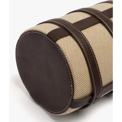Bolso de hombro estilo bombonera en liso
