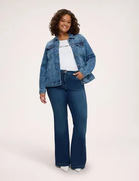 Jeans de mujer flare lavado botón joya y cremallera delante y elástico en la cintura detrás - Fiorella Rubino - FashionsVida