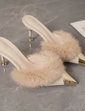 Zuecos de tacón con decoración esponjosa, puntera puntiaguda, sin talón, estilo slip-on para mujer. Mules de moda casual para otoño/invierno, sexy - Shein - FashionsVida