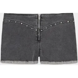 Shorts de mujer con tachuelas