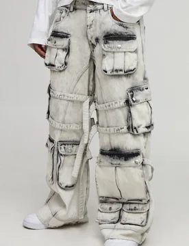 Herren Super Baggy Extreme Washed Multi Cargo Jeans Hosen White Größe 36R - boohooMAN - FashionsVida