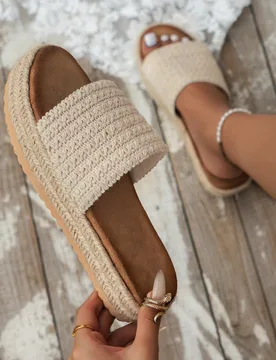 Sandalias de cuña ligeras y cómodas con correa de malla y suela de yute hechas a mano, para usar en atuendos de primavera y verano - Shein - FashionsVida