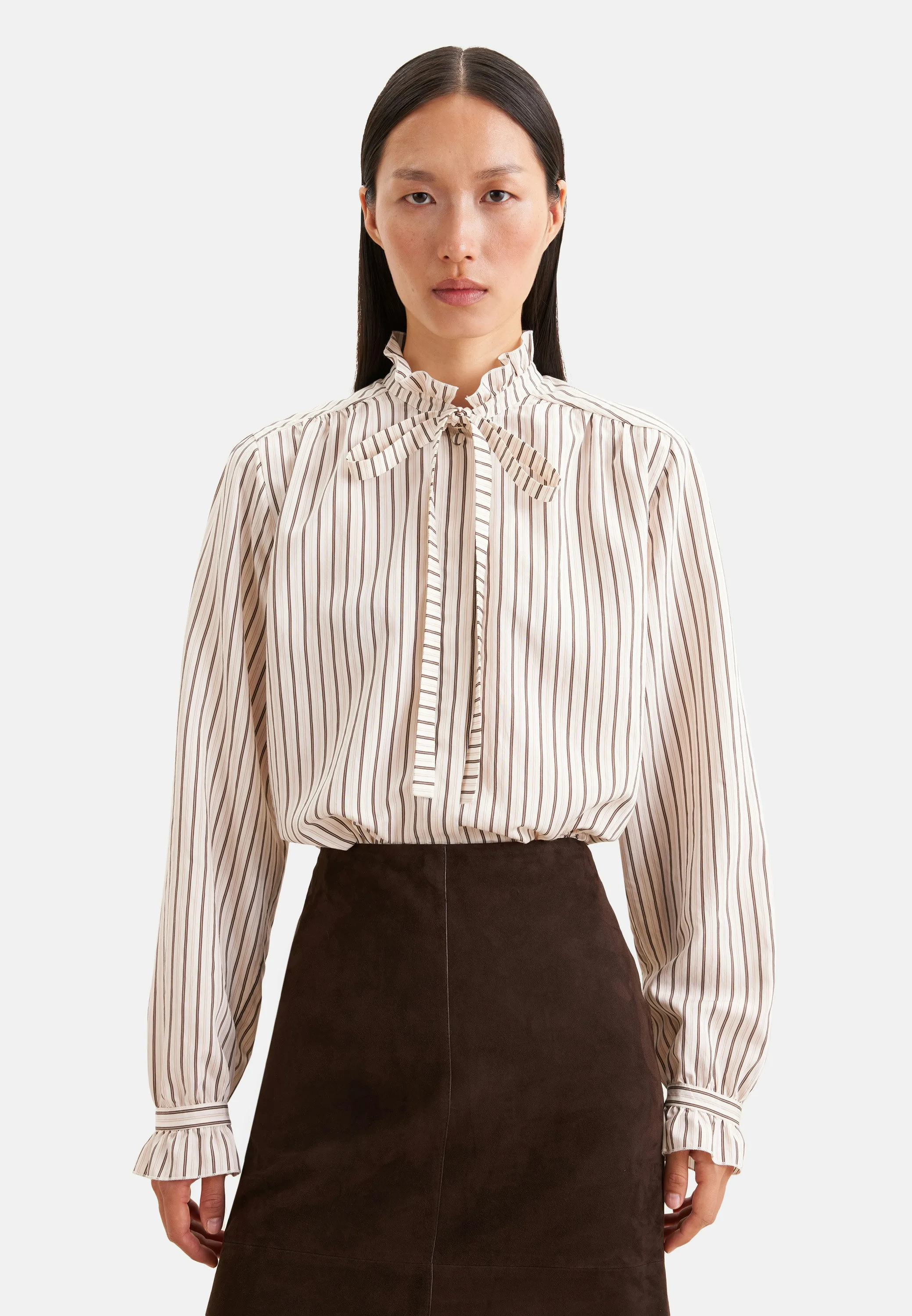 Semitransparente Schluppenbluse mit Rüschendetail Beige 44 - Seidensticker - FashionsVida