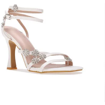 Keilabsatzsandalen 75504_p178686 39 - La Modeuse - FashionsVida