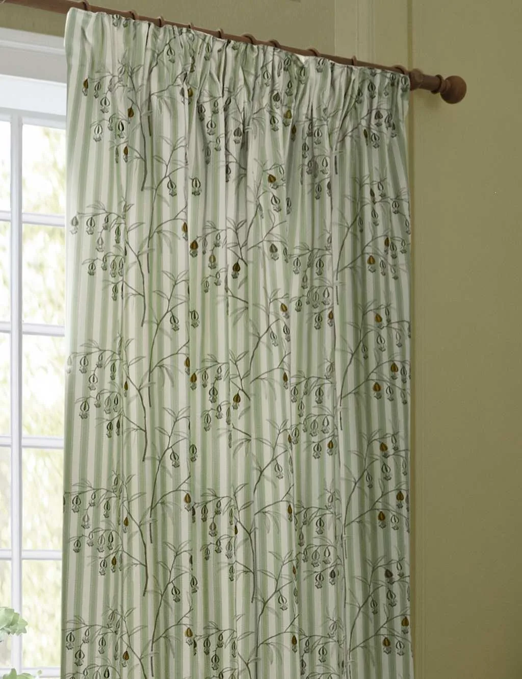 Chinese Lanterns Pencil Pleat Curtains Green Mix - Sanderson - FashionsVida