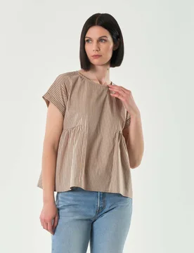 Blusa beige in misto cotone a righe nere e bianche con taglio baby e maniche ad aletta - Hlo! - FashionsVida