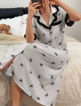 Camisón largo elegante y lindo para mujer con volantes y estampado de lazos a rayas azules - Shein - FashionsVida