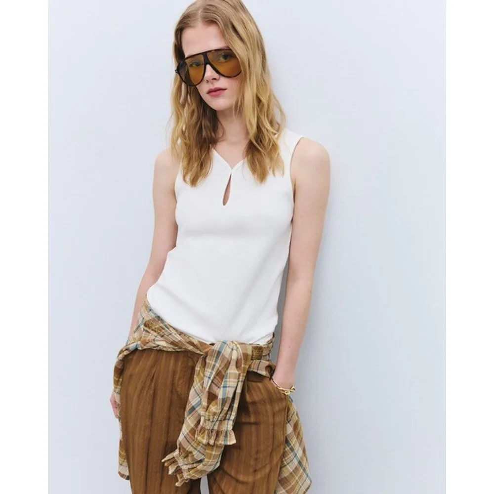 Camiseta de mujer sin mangas con abertura central - Tintoretto - FashionsVida