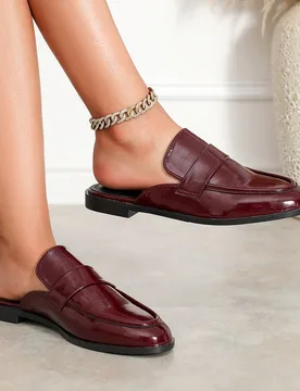 Mocasines planos de mujer con puntera cerrada en color dorado, para otoño/invierno, de estilo casual y de fácil deslizamiento - Shein - FashionsVida