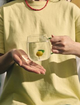 Tazza in vetro con limone - multicolor