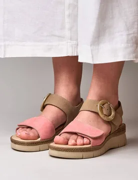 Women's 'Penhale' Two-toned flexible sandals in Tan Size: 4 - Tan - Size: 4 - Moshulu - FashionsVida