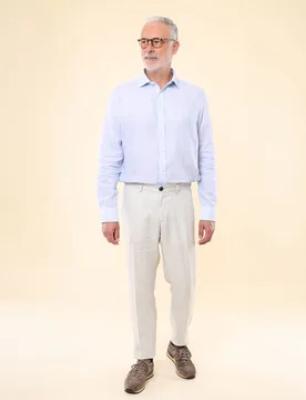 Pantalón chino de hombre regular en - Wickett Jones - FashionsVida