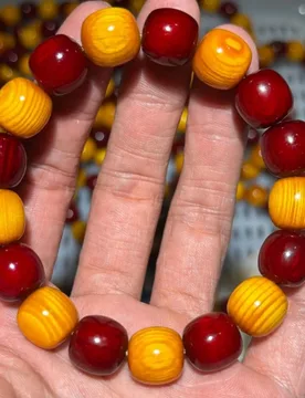 Amber wood bracelet with barrel beads, Northeast Changbai Mountain agarwood, fully translucent pine seeds, light-transmitting br - Aliexpress - FashionsVida