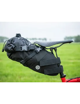 Borsa posteriore sottosella bikepacking VENTURE 10 litri nera - AGU - FashionsVida