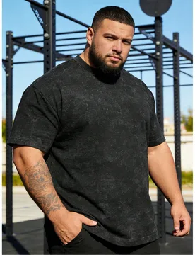Camiseta casual de manga corta y cuello redondo con estampado de letras para hombres de talla grande, adecuada para uso diario, deportes y vacaciones, - Shein - FashionsVida