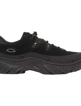 Baskets Meridian Low Ext Blackout EU 43 - Oakley Apparel - FashionsVida