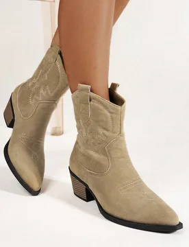 Botas vaqueras de mujer de estilo occidental de caña corta para otoño/invierno, de tela de ante, tacón grueso, punta afilada, estilo británico ret - Shein - FashionsVida