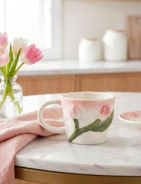 Tazza con motivo a tulipani in rilievo - lavanda