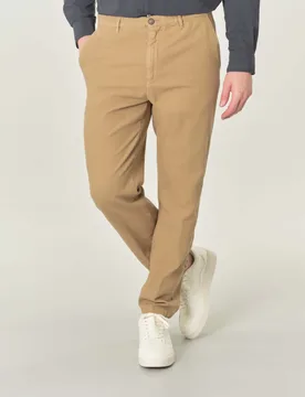 Pantalone chino sabbia tapered in puro cotone tinto in capo - Paul Baker - FashionsVida