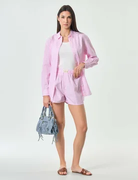 Shorts Boxy rosa a righe bianche in cotone con vita elasticizzata e tasche laterali - MC2 SAINT BARTH - FashionsVida
