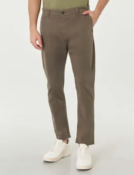 Pantalone chino fango in gabardina di cotone stretch - My Stuff - FashionsVida