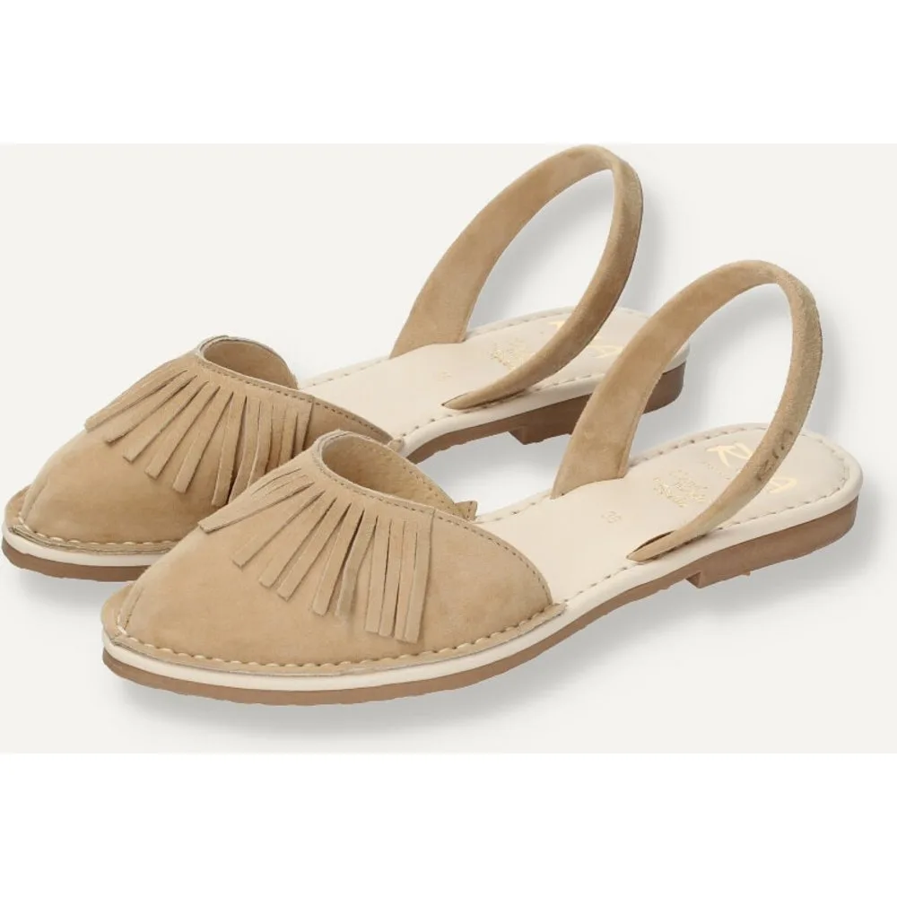 Menorquinas de mujer en piel con la punta cerrada - Ria Menorca - FashionsVida