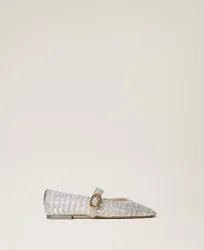 Ballerines avec bride et broderie