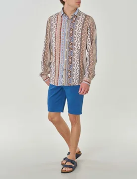 Camicia in viscosa a fantasia etnica con colletto aperto alla francese - Alley Docks - FashionsVida