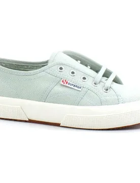 Sneaker 2750 Cotu Classic Sneaker Green Verde Iceberg S000010 36;35 1/2 Female - Superga - FashionsVida