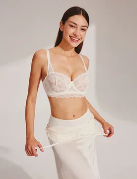 Sujetador de lencería para mujer Lounge Curve tipo balconette, push-up y transpirable, con aros, sexy, sin relleno, de encaje blanco elegante y malla - Shein - FashionsVida