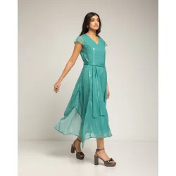 Vestido largo vaporoso de escote en pico
