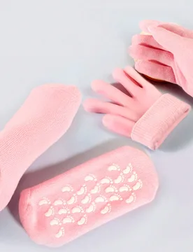 Set de 4 piezas de guantes y calcetines hidratantes, terapia spa de gel para hidratar y reparar manos y pies secos y agrietados - Shein - FashionsVida